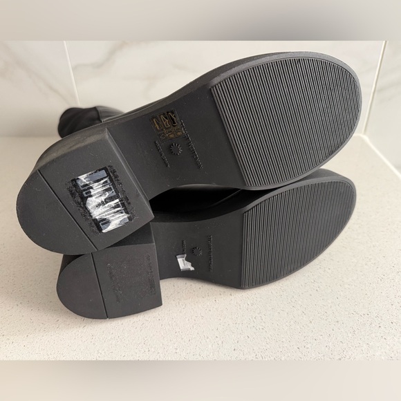 Stuart Weitzman Black Gotham Leather and Microstretch Knee Boots Size 9.5 - Picture 7 of 8